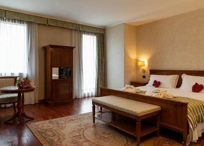 Hotel Roxy Plaza