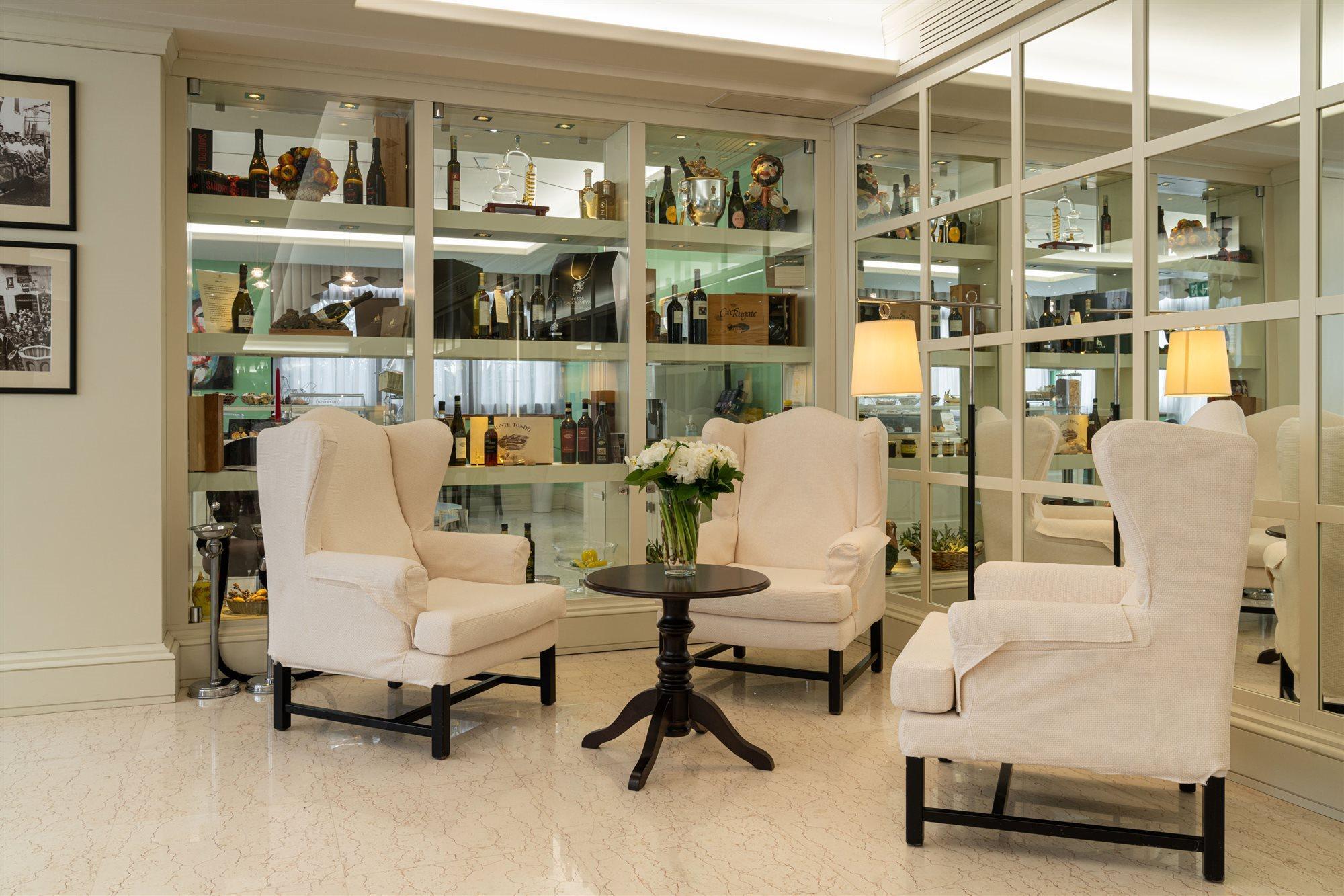 Hotel Roxy Plaza 4*