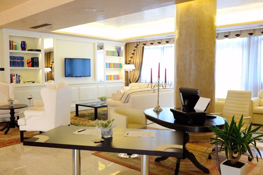 Hotel Roxy Plaza 4*